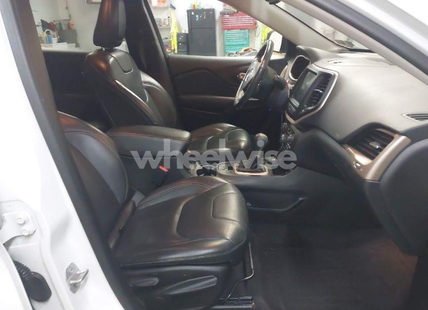 Photo 5 of 2016 Jeep Cherokee LIMITED (VIN 1C4PJMDB9GW194405)