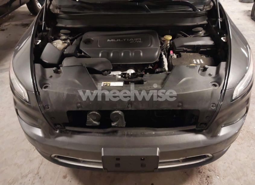 Photo 10 of 2016 Jeep Cherokee LIMITED (VIN 1C4PJMDB9GW202597)