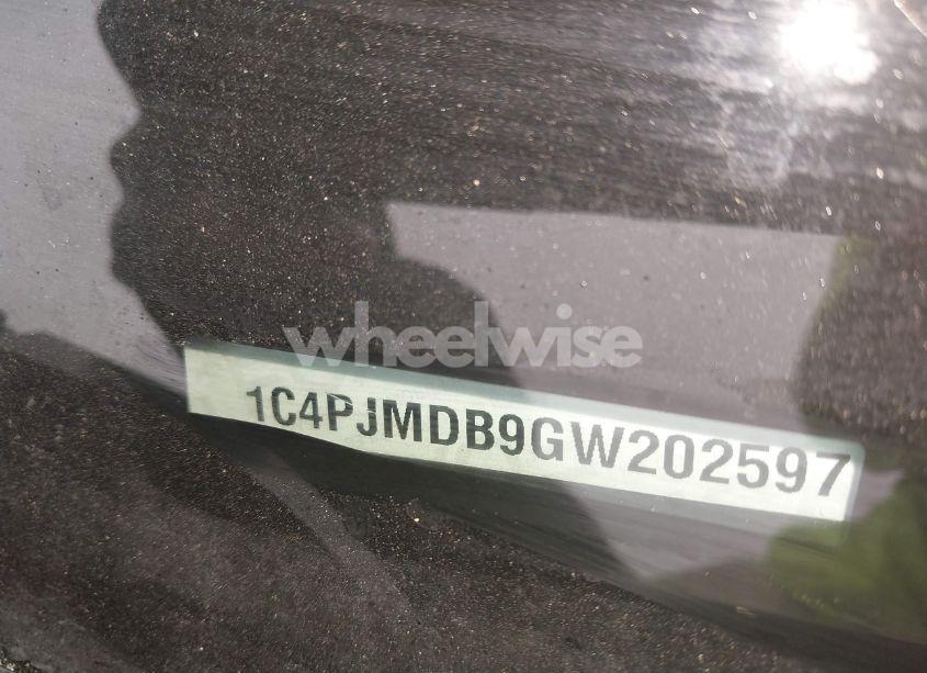 Photo 9 of 2016 Jeep Cherokee LIMITED (VIN 1C4PJMDB9GW202597)