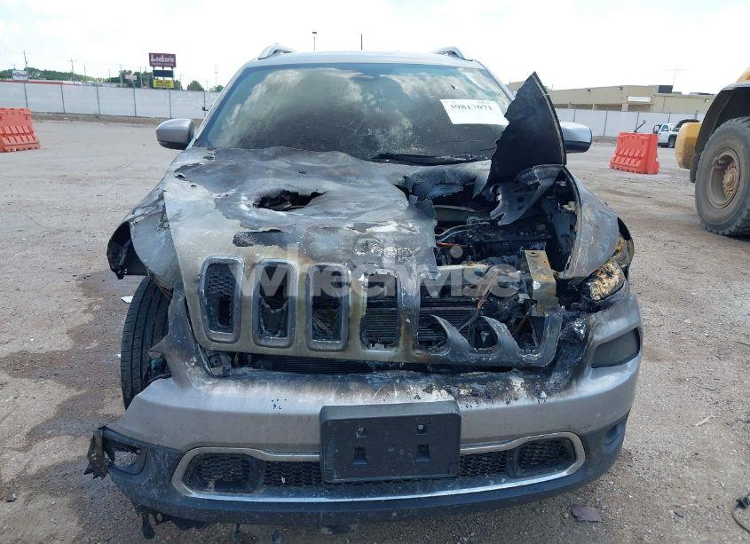 Photo 6 of 2016 Jeep Cherokee LIMITED (VIN 1C4PJMDB9GW225619)