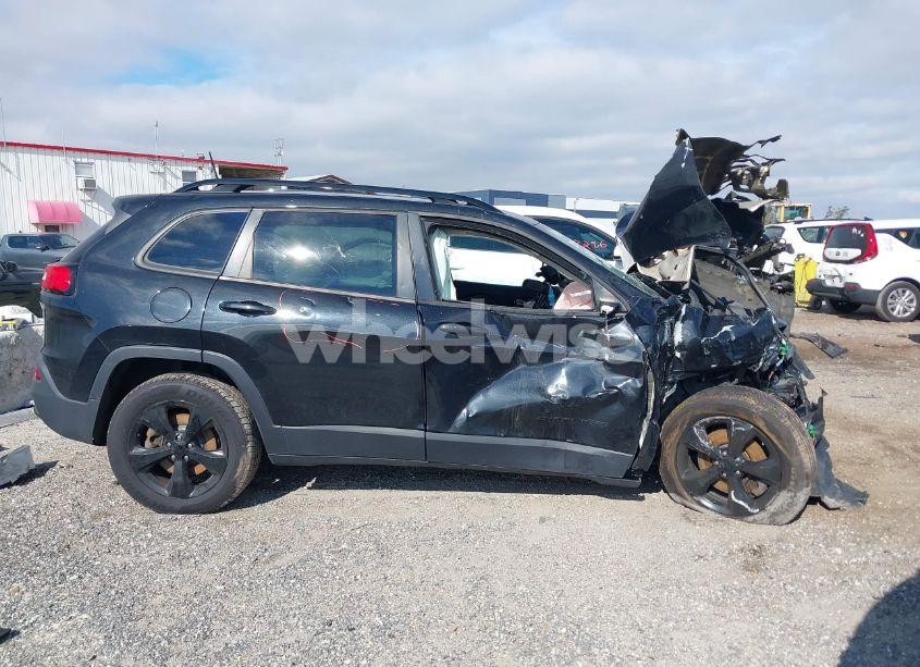 Photo 13 of 2016 Jeep Cherokee HIGH ALTITUDE (VIN 1C4PJMDB9GW359028)