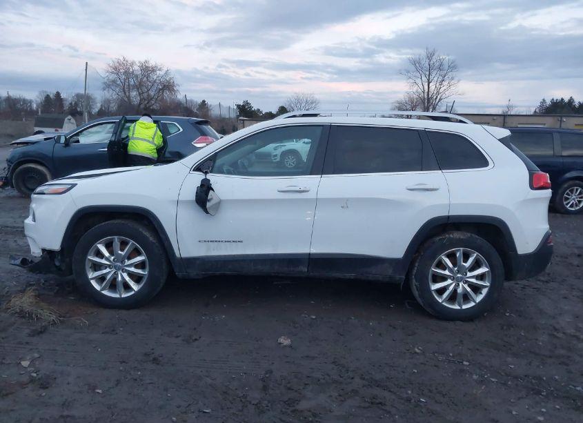 Photo 15 of 2017 Jeep Cherokee LIMITED 4X4 (VIN 1C4PJMDB9HW525579)