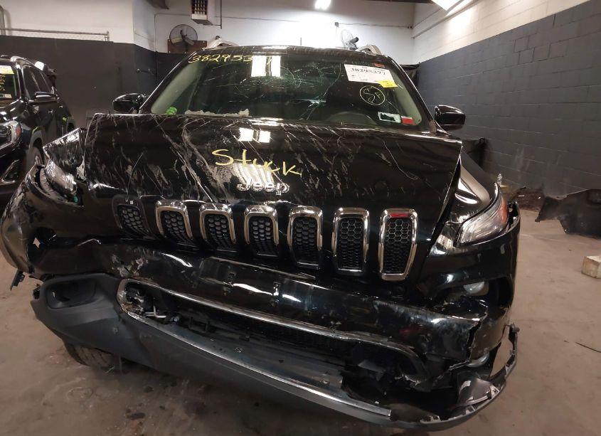 Photo 6 of 2017 Jeep Cherokee LIMITED 4X4 (VIN 1C4PJMDB9HW668600)