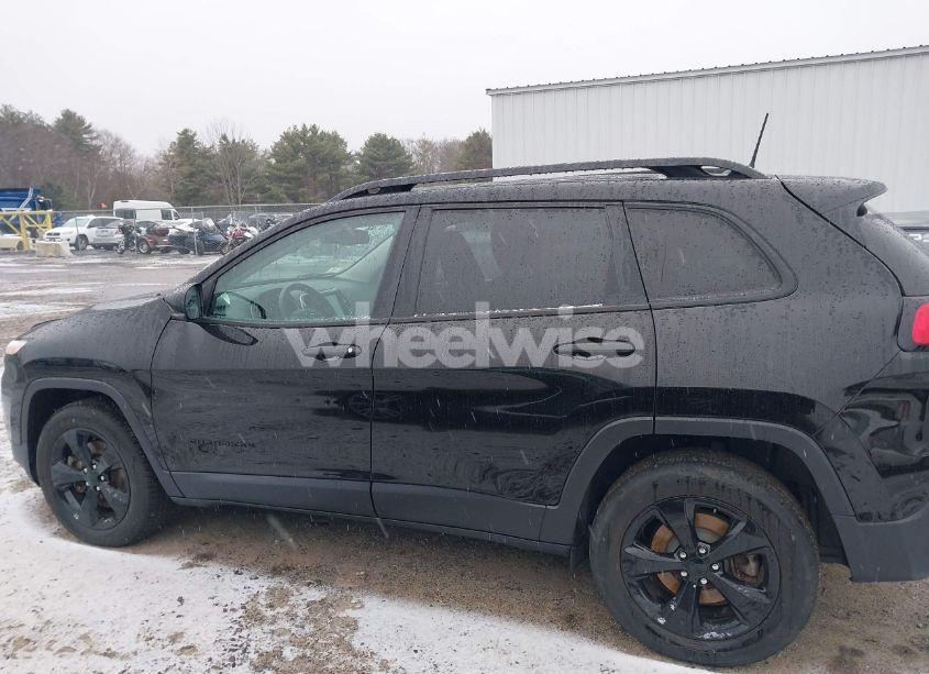 Photo 14 of 2018 Jeep Cherokee LIMITED 4X4 (VIN 1C4PJMDB9JD522070)