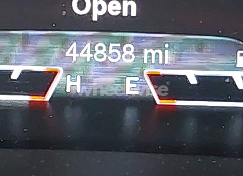 Photo 15 of 2018 Jeep Cherokee LIMITED 4X4 (VIN 1C4PJMDB9JD522070)