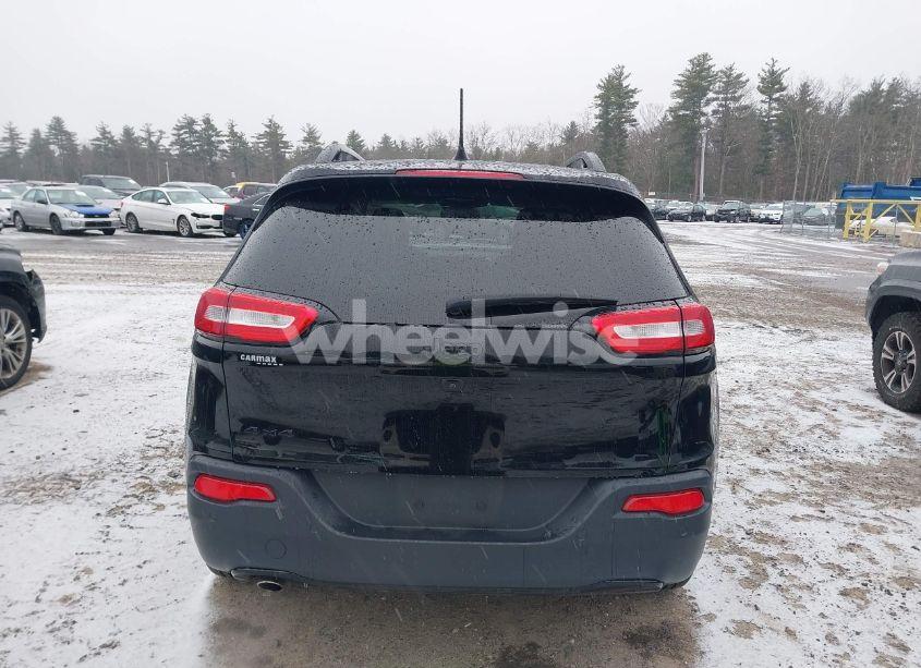 Photo 16 of 2018 Jeep Cherokee LIMITED 4X4 (VIN 1C4PJMDB9JD522070)