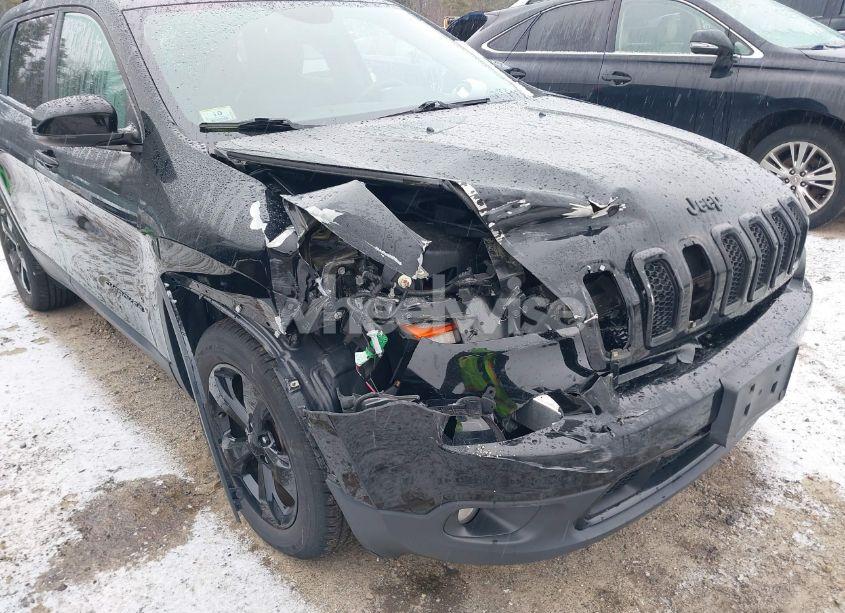 Photo 6 of 2018 Jeep Cherokee LIMITED 4X4 (VIN 1C4PJMDB9JD522070)