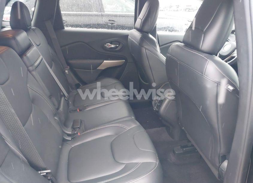 Photo 8 of 2018 Jeep Cherokee LIMITED 4X4 (VIN 1C4PJMDB9JD522070)