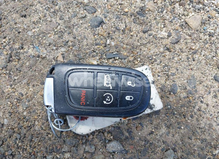 Photo 11 of 2015 Jeep Cherokee LIMITED (VIN 1C4PJMDBXFW511719)