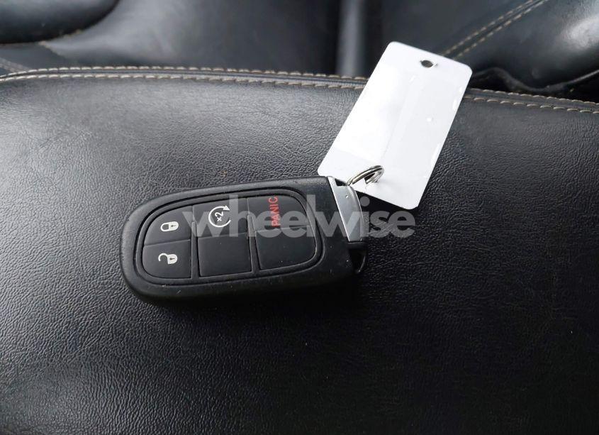 Photo 11 of 2016 Jeep Cherokee LIMITED (VIN 1C4PJMDBXGW314003)