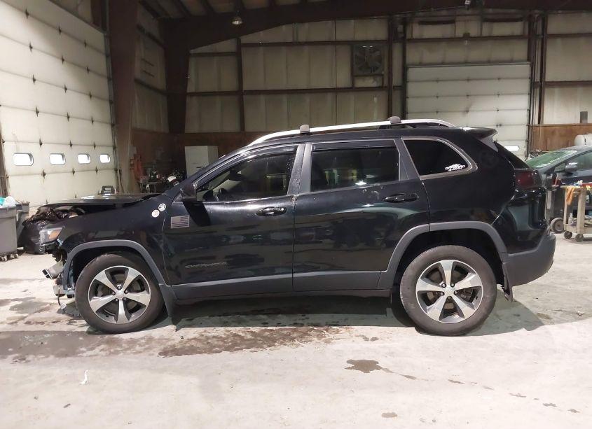 Photo 14 of 2019 Jeep Cherokee LIMITED 4X4 (VIN 1C4PJMDN1KD251730)