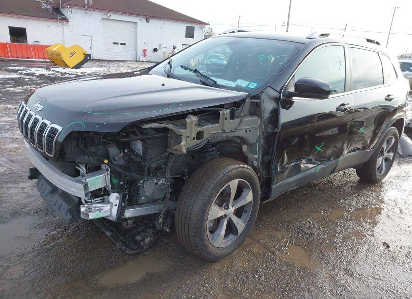 Photo 2 of 2019 Jeep Cherokee LIMITED 4X4 (VIN 1C4PJMDN1KD490100)