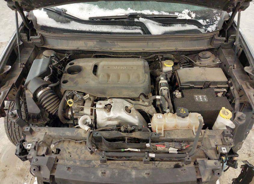 Photo 10 of 2019 Jeep Cherokee LIMITED 4X4 (VIN 1C4PJMDN2KD179923)