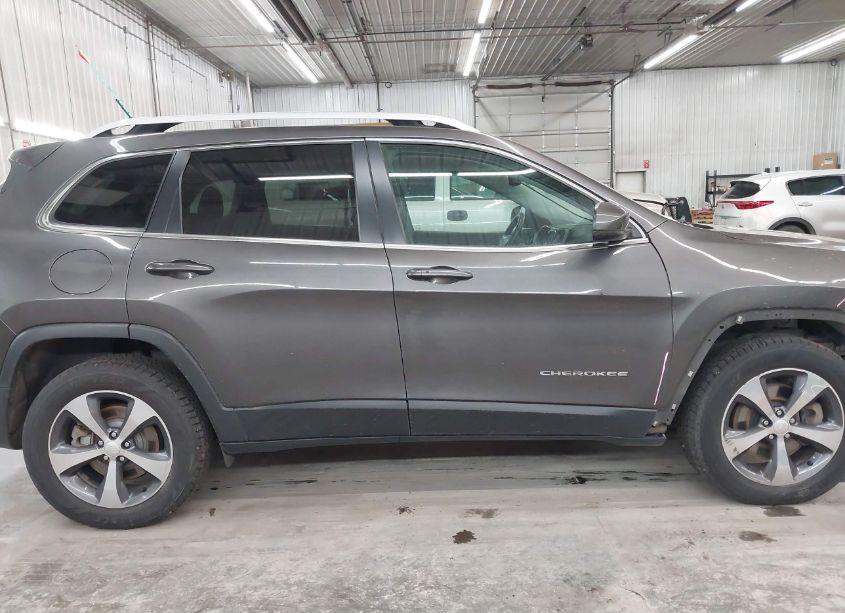 Photo 14 of 2019 Jeep Cherokee LIMITED 4X4 (VIN 1C4PJMDN2KD179923)