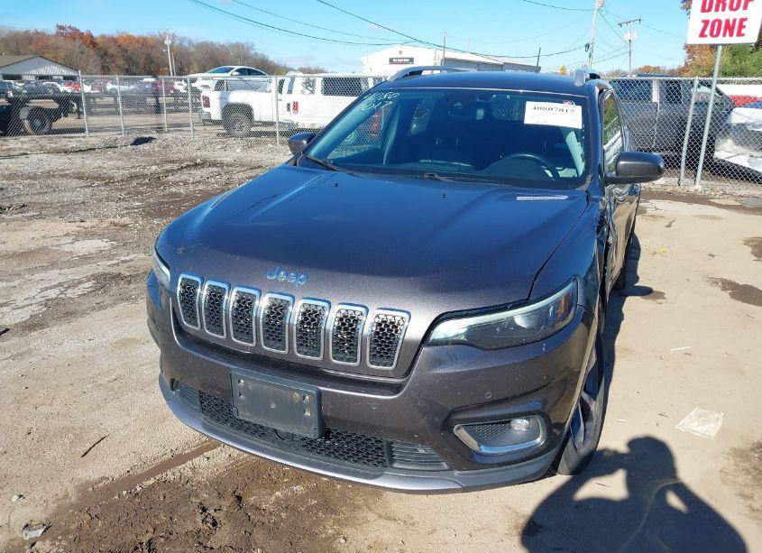 Photo 2 of 2019 Jeep Cherokee LIMITED 4X4 (VIN 1C4PJMDN3KD180708)