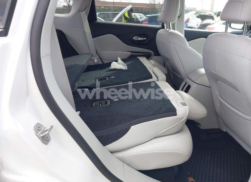 Photo 8 of 2019 Jeep Cherokee LIMITED 4X4 (VIN 1C4PJMDN3KD452920)