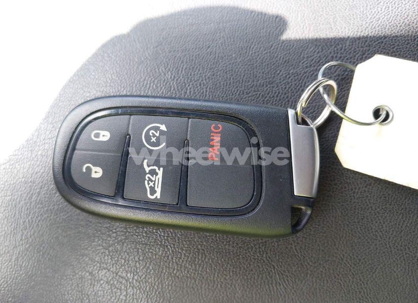 Photo 11 of 2021 Jeep Cherokee HIGH ALTITUDE 4X4 (VIN 1C4PJMDN5MD166313)