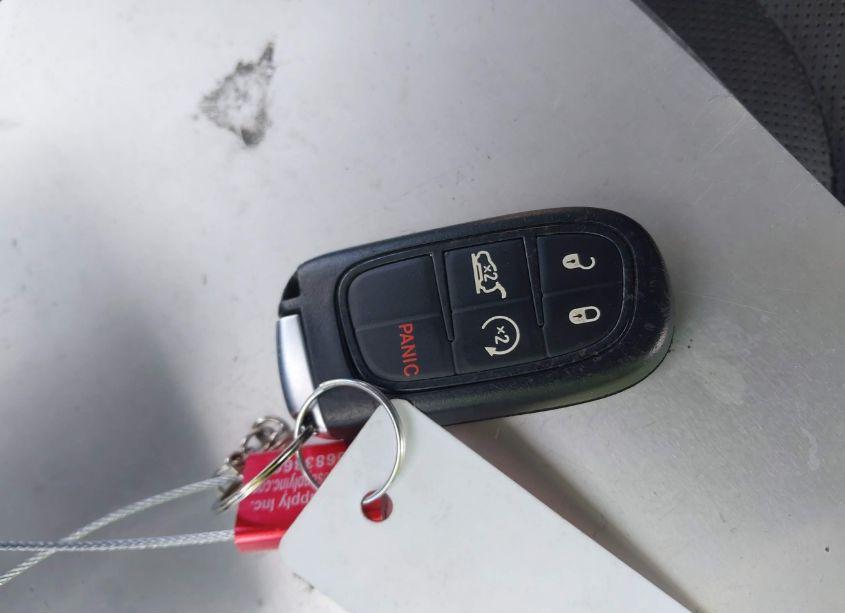 Photo 11 of 2019 Jeep Cherokee LIMITED 4X4 (VIN 1C4PJMDN6KD116792)