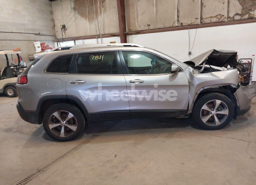 Photo 13 of 2019 Jeep Cherokee LIMITED 4X4 (VIN 1C4PJMDN6KD208937)
