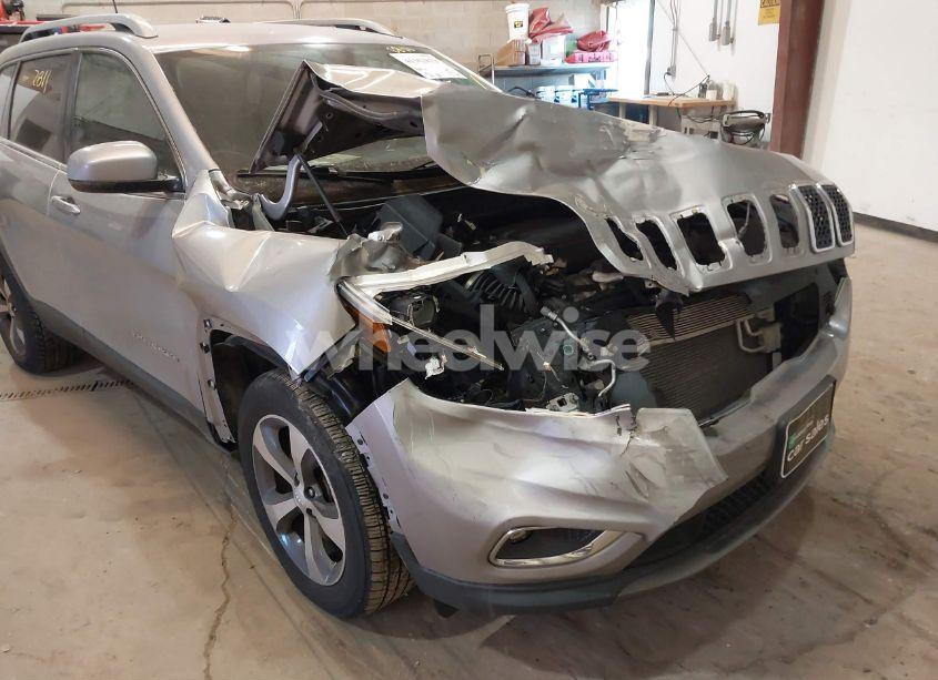 Photo 6 of 2019 Jeep Cherokee LIMITED 4X4 (VIN 1C4PJMDN6KD208937)