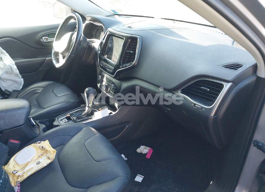 Photo 5 of 2020 Jeep Cherokee LIMITED 4X4 (VIN 1C4PJMDN7LD538281)