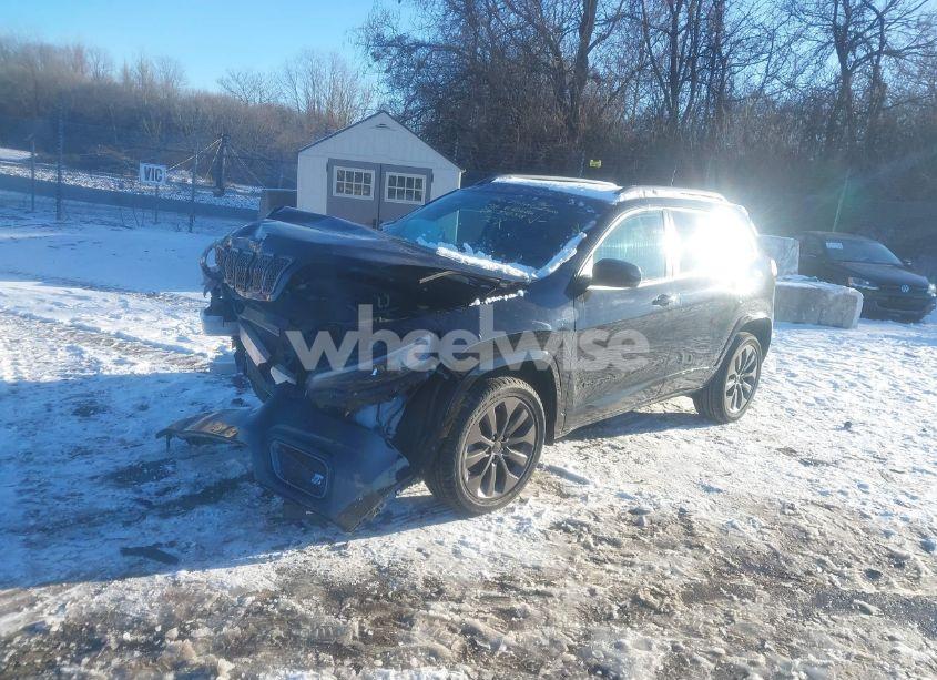 Photo 2 of 2020 Jeep Cherokee HIGH ALTITUDE 4X4 (VIN 1C4PJMDN7LD590512)