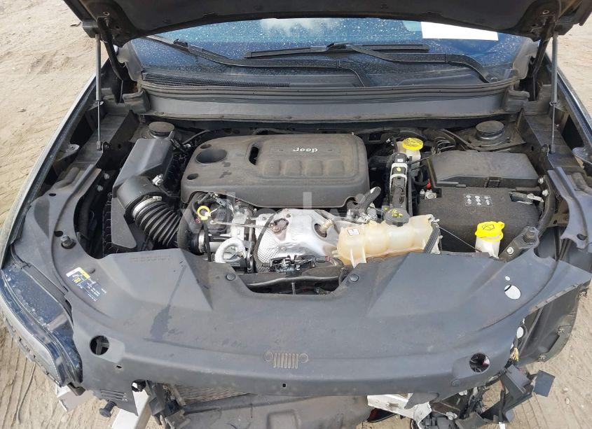 Photo 10 of 2019 Jeep Cherokee LIMITED 4X4 (VIN 1C4PJMDN8KD213914)