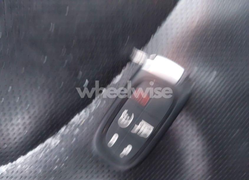 Photo 11 of 2019 Jeep Cherokee LIMITED 4X4 (VIN 1C4PJMDN8KD399423)