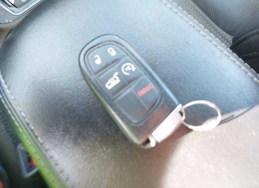 Photo 11 of 2019 Jeep Cherokee LIMITED 4X4 (VIN 1C4PJMDNXKD117637)