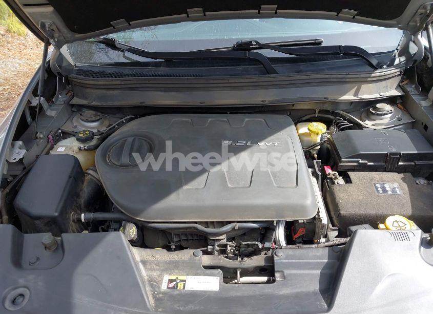 Photo 10 of 2014 Jeep Cherokee LIMITED (VIN 1C4PJMDS0EW210150)