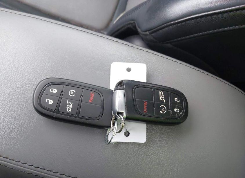 Photo 11 of 2014 Jeep Cherokee LIMITED (VIN 1C4PJMDS0EW254763)