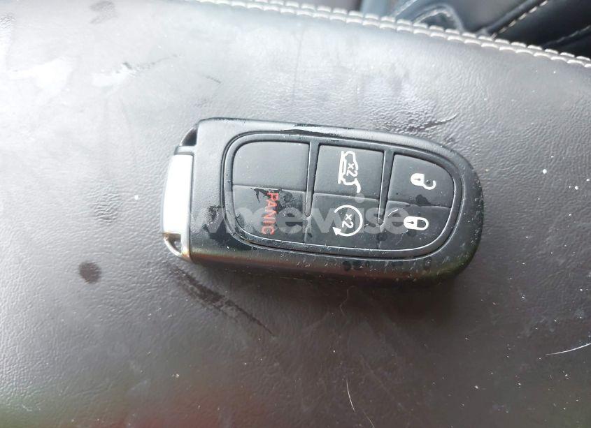 Photo 11 of 2014 Jeep Cherokee LIMITED (VIN 1C4PJMDS0EW277301)