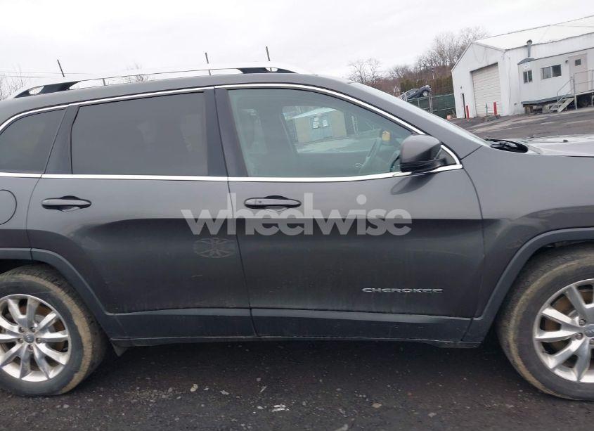 Photo 13 of 2016 Jeep Cherokee LIMITED (VIN 1C4PJMDS0GW142628)