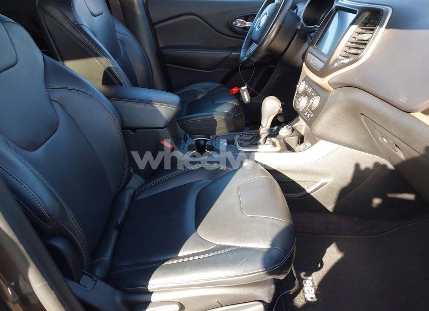 Photo 5 of 2016 Jeep Cherokee LIMITED (VIN 1C4PJMDS0GW227369)