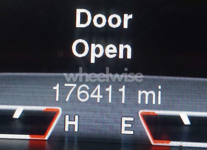 Photo 15 of 2016 Jeep Cherokee LIMITED (VIN 1C4PJMDS1GW187030)