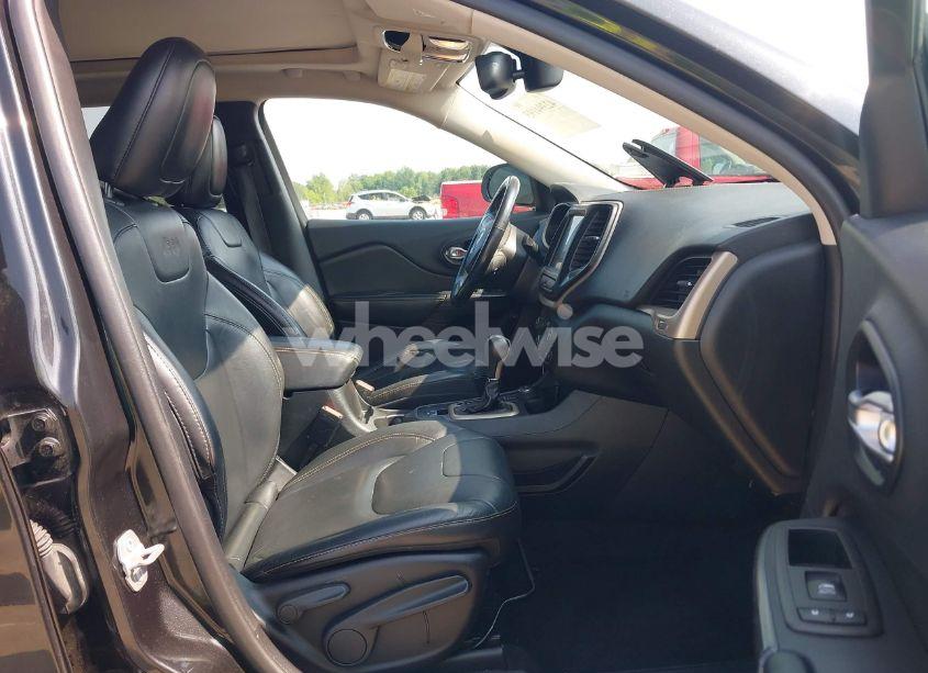 Photo 5 of 2016 Jeep Cherokee LIMITED (VIN 1C4PJMDS1GW187030)