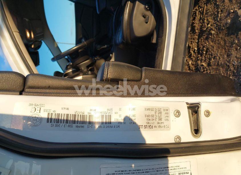 Photo 9 of 2016 Jeep Cherokee LIMITED (VIN 1C4PJMDS1GW231057)