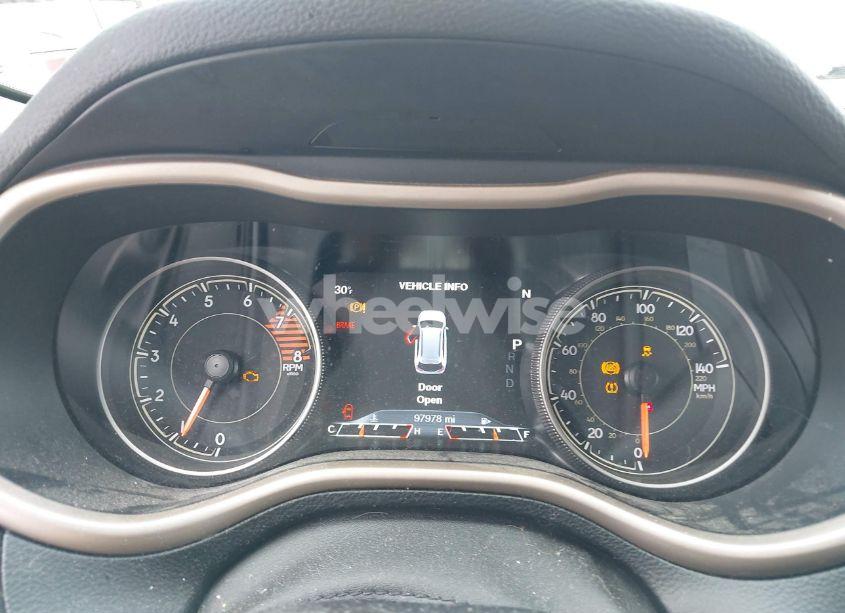 Photo 7 of 2017 Jeep Cherokee LIMITED 4X4 (VIN 1C4PJMDS1HW505617)