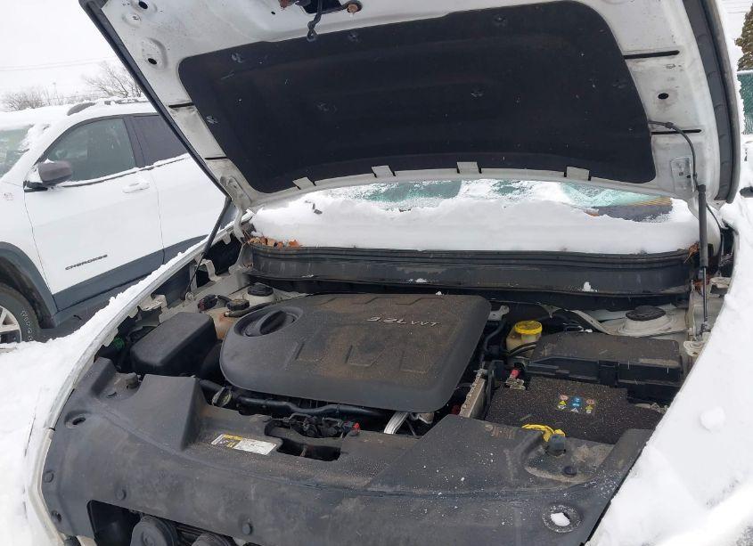 Photo 10 of 2014 Jeep Cherokee LIMITED (VIN 1C4PJMDS2EW169682)