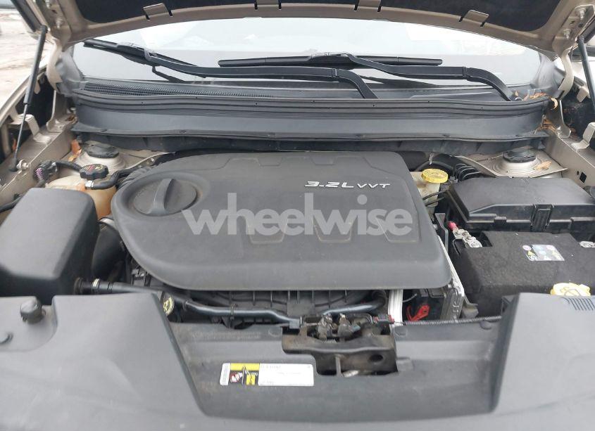 Photo 10 of 2014 Jeep Cherokee LIMITED (VIN 1C4PJMDS2EW192864)