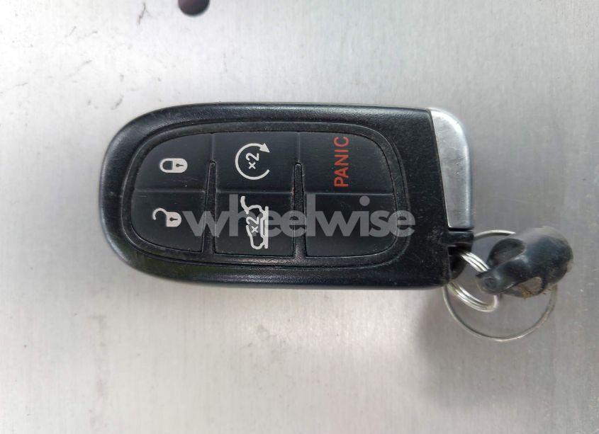 Photo 11 of 2014 Jeep Cherokee LIMITED (VIN 1C4PJMDS2EW255820)