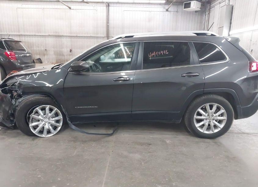 Photo 14 of 2015 Jeep Cherokee LIMITED (VIN 1C4PJMDS2FW633619)