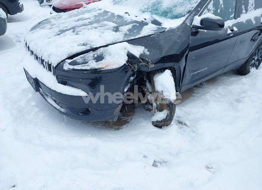 Photo 6 of 2016 Jeep Cherokee LIMITED (VIN 1C4PJMDS2GW145479)