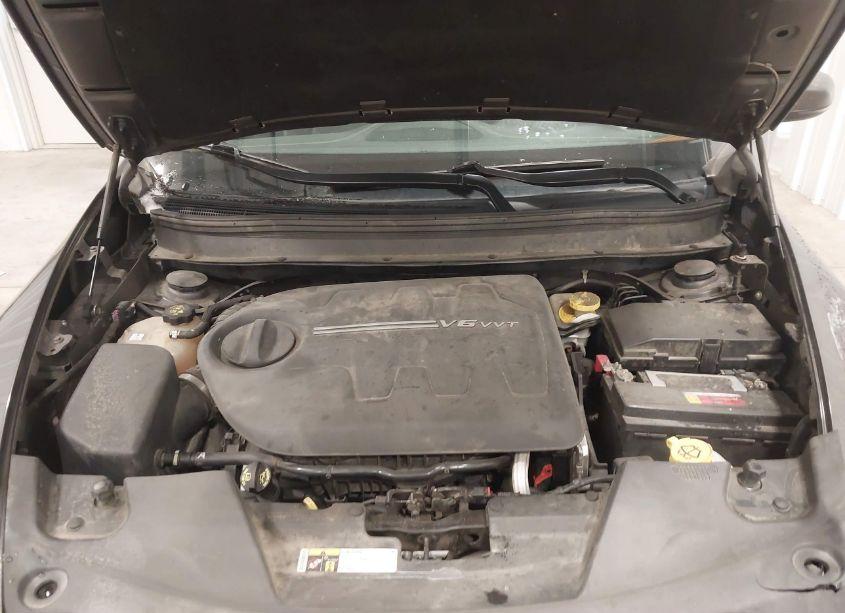 Photo 10 of 2016 Jeep Cherokee LIMITED (VIN 1C4PJMDS2GW234713)