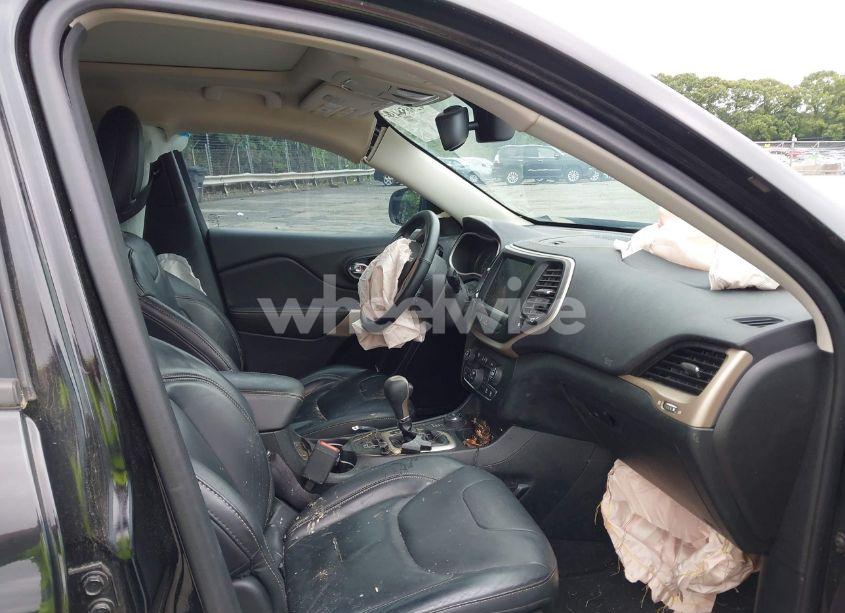 Photo 5 of 2017 Jeep Cherokee HIGH ALTITUDE 4X4 (VIN 1C4PJMDS2HW569245)