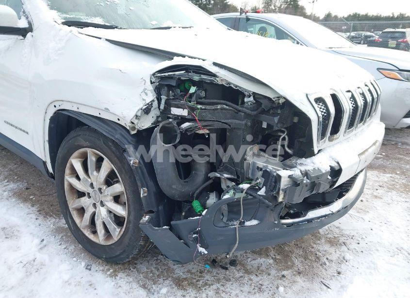 Photo 6 of 2017 Jeep Cherokee LIMITED 4X4 (VIN 1C4PJMDS2HW601174)