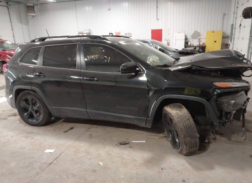 Photo 13 of 2017 Jeep Cherokee HIGH ALTITUDE 4X4 (VIN 1C4PJMDS2HW625443)