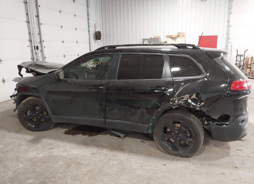 Photo 14 of 2017 Jeep Cherokee HIGH ALTITUDE 4X4 (VIN 1C4PJMDS2HW625443)