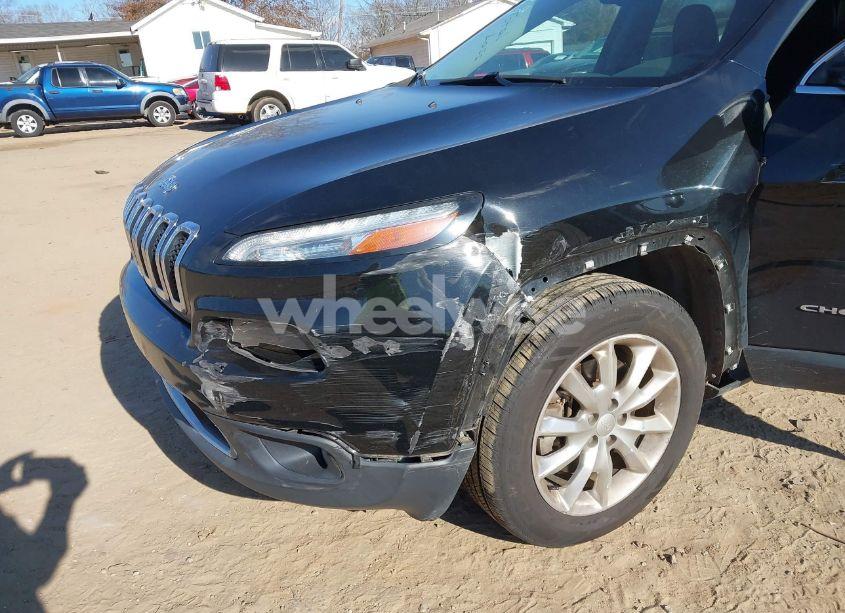 Photo 6 of 2017 Jeep Cherokee LIMITED 4X4 (VIN 1C4PJMDS2HW633476)