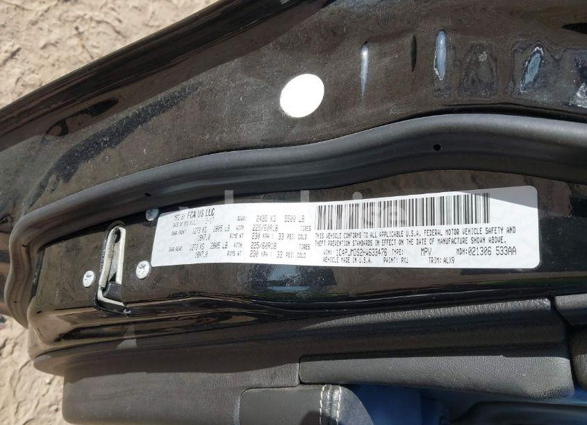 Photo 9 of 2017 Jeep Cherokee LIMITED 4X4 (VIN 1C4PJMDS2HW633476)